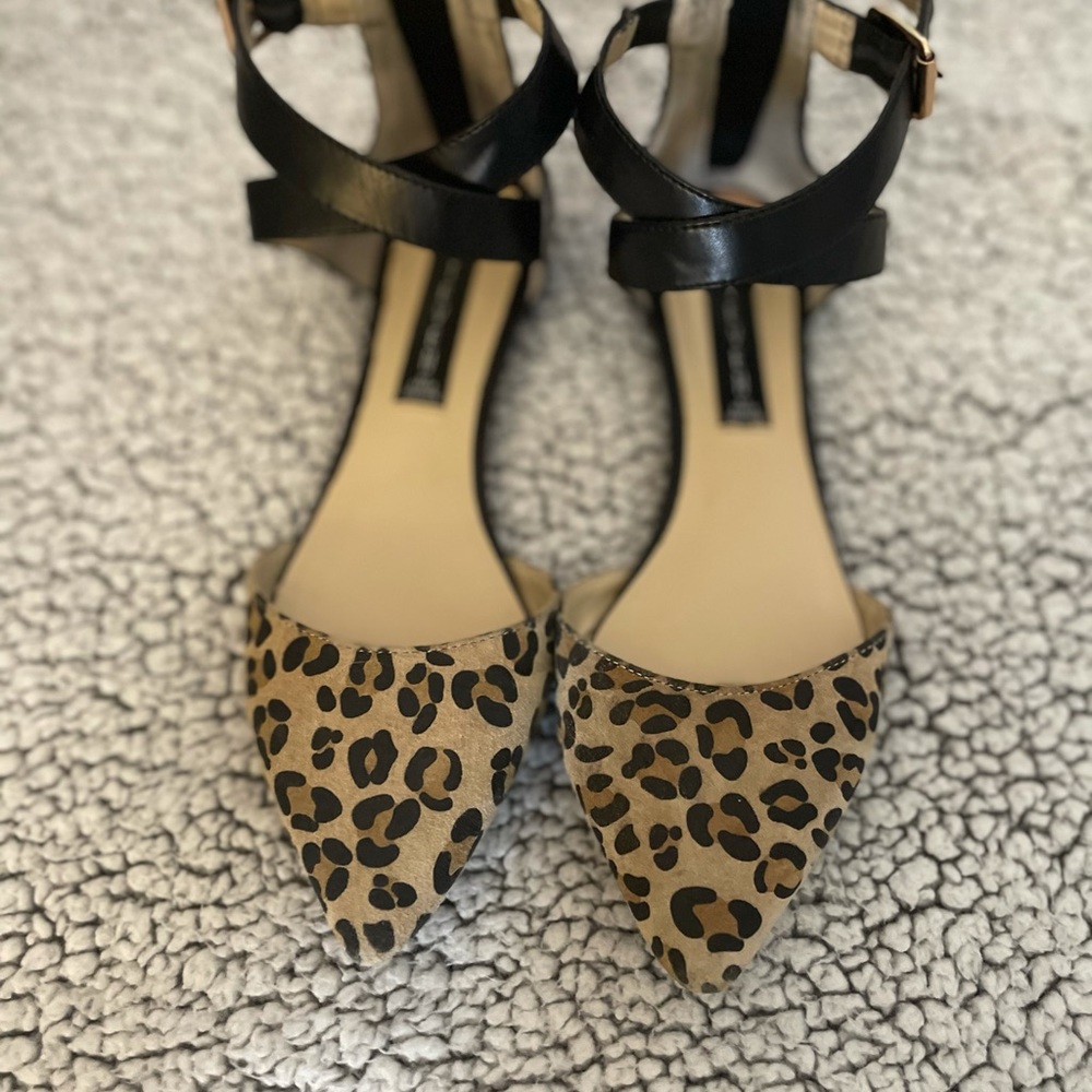 Steve Madden. Ankle wrap flat